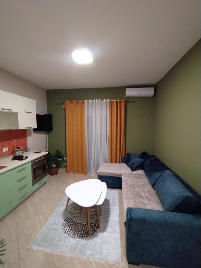 Lungomare Beach Apartments Vlorë Exteriör bild