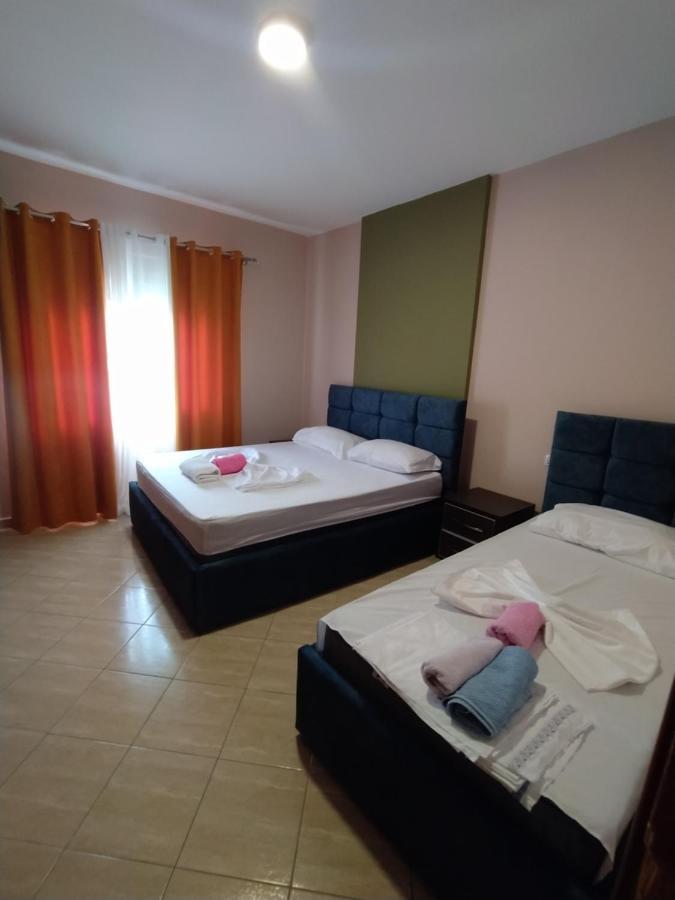 Lungomare Beach Apartments Vlorë Exteriör bild