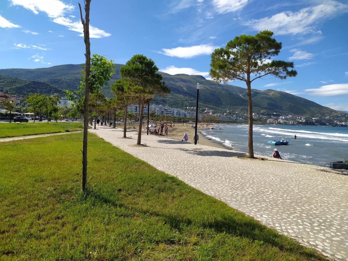 Lungomare Beach Apartments Vlorë Exteriör bild